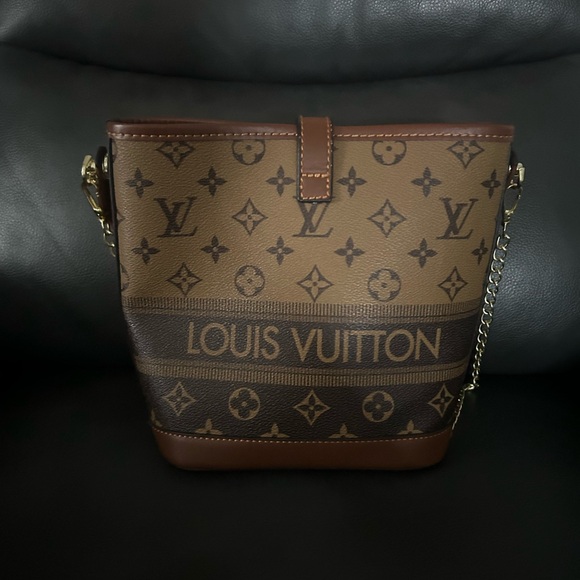 Louis Vuitton Brown Monogram Shoulder Bag - Picture 2 of 4